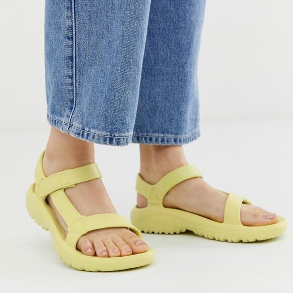 Teva Hurricane Drift Water Sport Sandals Lightweight Hook/Loop Yellow - Picture 1 of 10